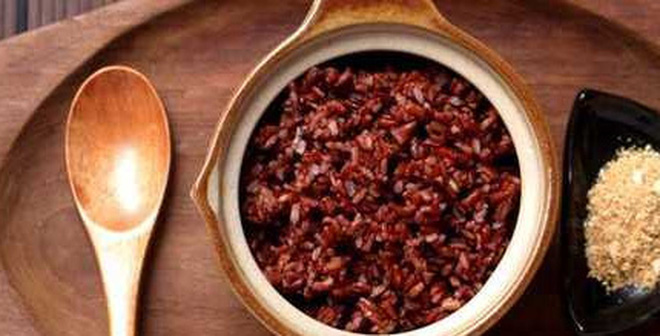 Cách phân biệt gạo lứt thường và gạo lứt huyết rồng